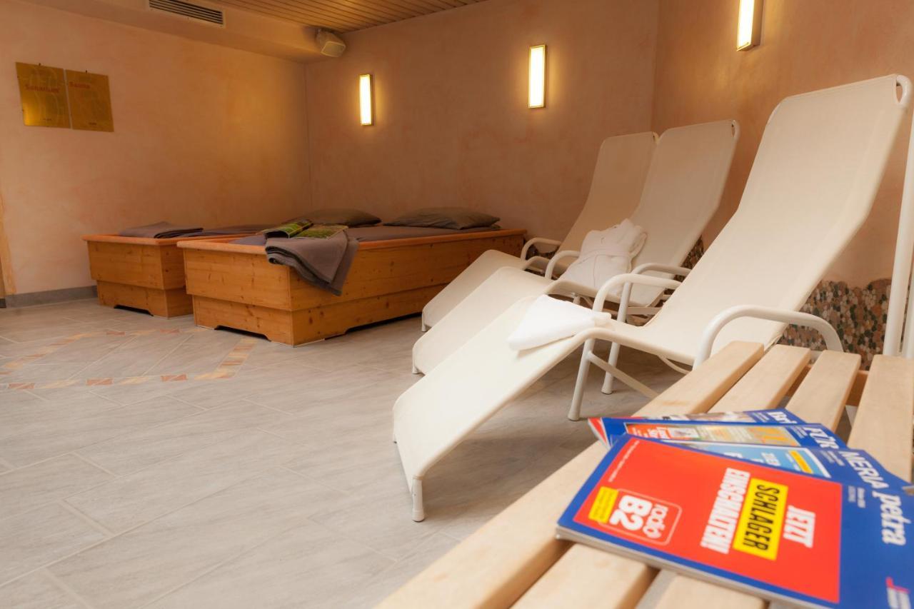 Landhotel Hermannshoehe Легден Екстериор снимка